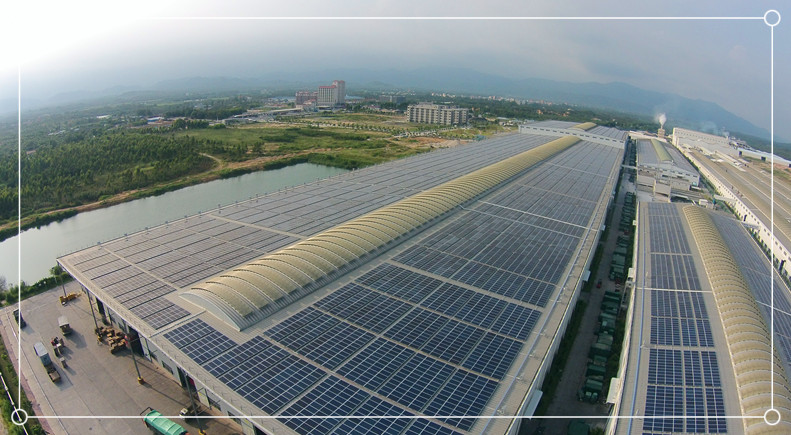 陽(yáng)西博德光伏發(fā)電的太陽(yáng)能電池組件在航拍下的壯觀現(xiàn)場(chǎng)_副本.jpg