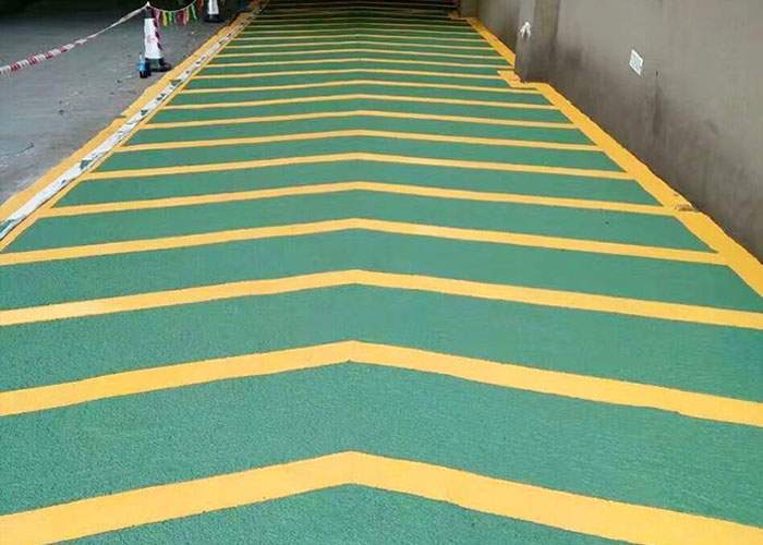 無(wú)震動(dòng)止滑跑道